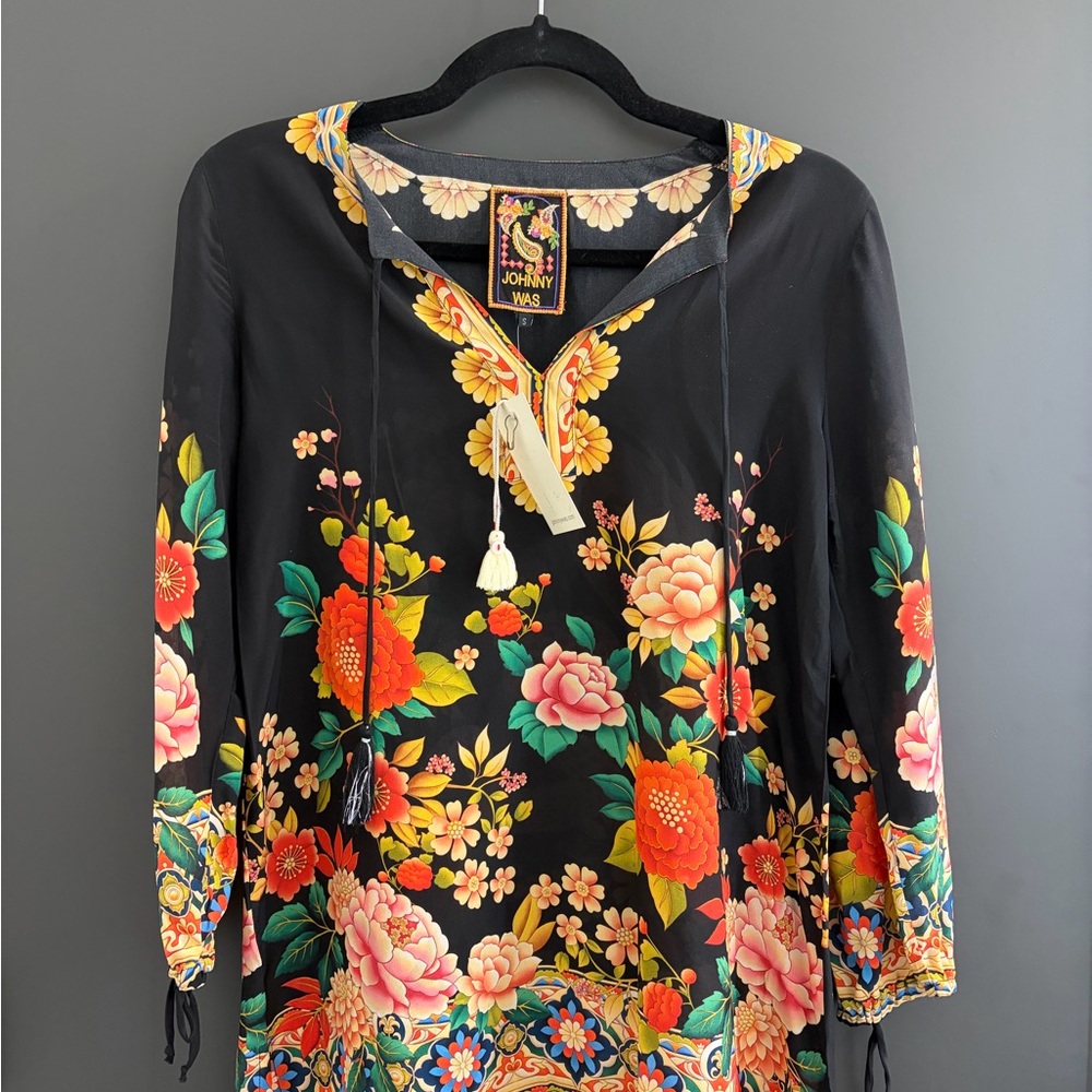 NWT Johnny Was Black Floral V-Neck Tassel Tunic with Red, Pink & Green Blooms